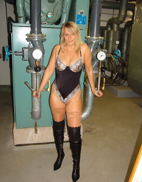 TAC Amateurs invite you to explore a free pics with Sweet Susi xxx gallery 268919