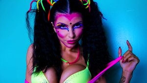 romirain.puba invites you to browse their free pics with Romi Rain unveiling superb shape