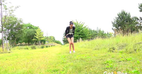 Got 2 Pee invite you to explore xxx pictures with Mistica in watersport fantasy